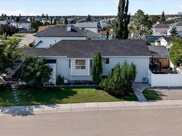 74 N San Diego Mnr NE, Calgary, AB T1Y 7B6