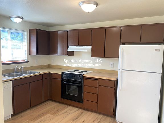 5th image of 1418 7th Ave SE APT 1