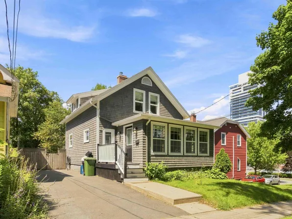 6167 Windsor Ter, Halifax, NS B3K 1S5