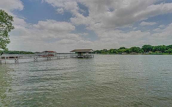 2nd image of 2041 County Road 3830