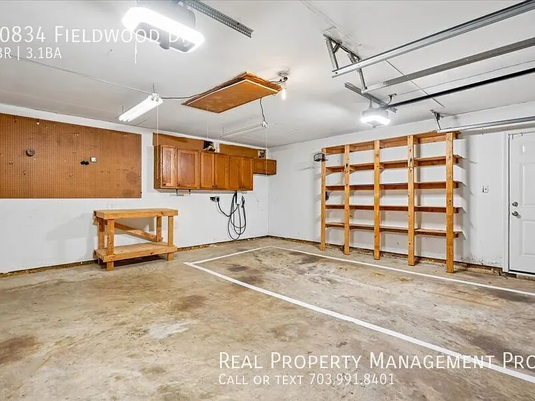 10834 Fieldwood Dr — Photo 32
