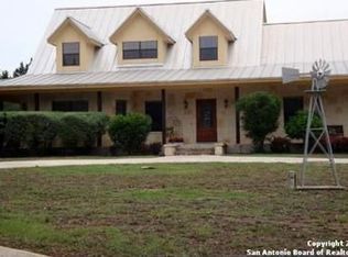 382 Pinnacle Pkwy, New Braunfels, TX 78132