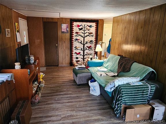 4th image of 3034 W Cox Ferry Road