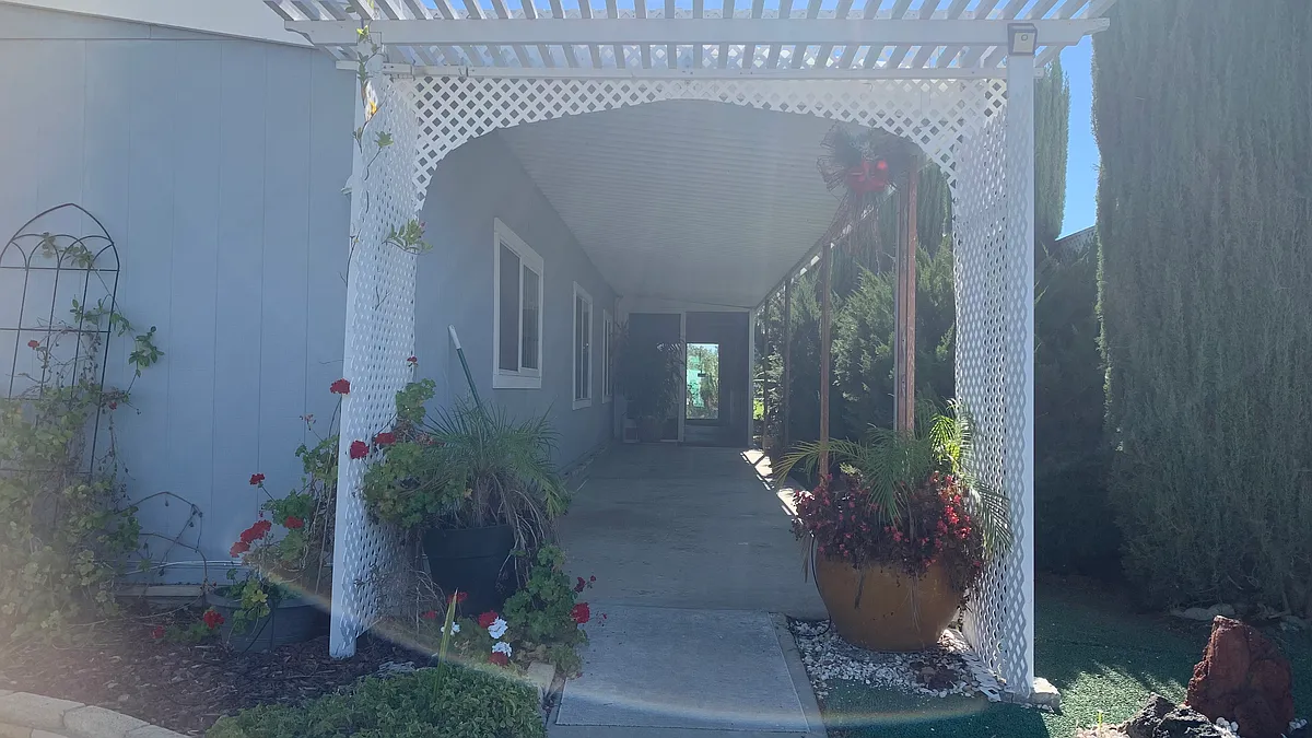 Building Photo - 28973 Camino Alba
