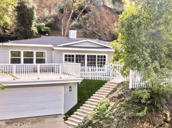 17742 Alonzo Pl, Encino, CA 91316