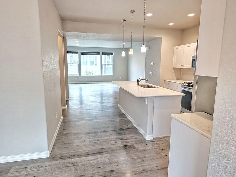 7519 Mount Elbert Point — Photo 15