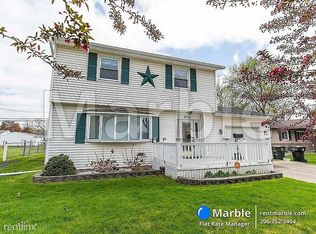 2752 Kettering Dr, South Bend, IN 46635