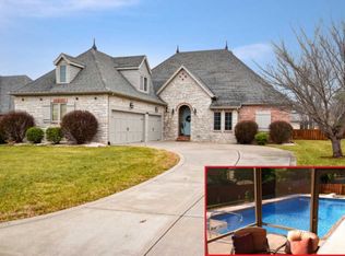 5320 S Hazel Dr, Springfield, MO 65810