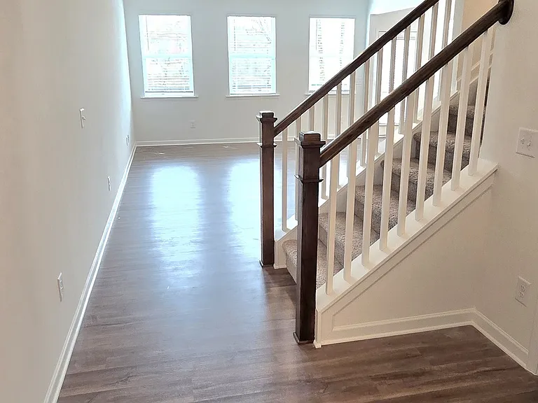 64 Sepia Oak Dr — Photo 2