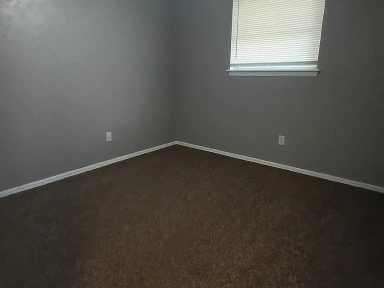3221 Greenbrier Ter — Photo 9