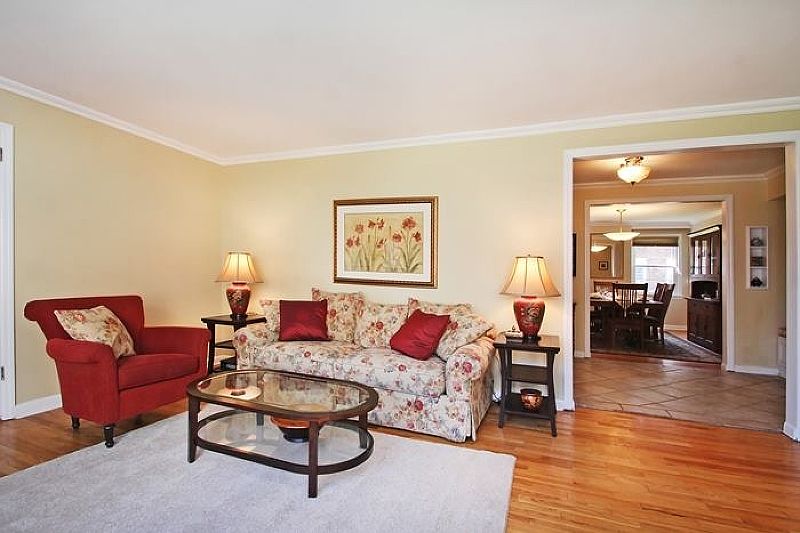 1st image of 24 Hutton Ave #31