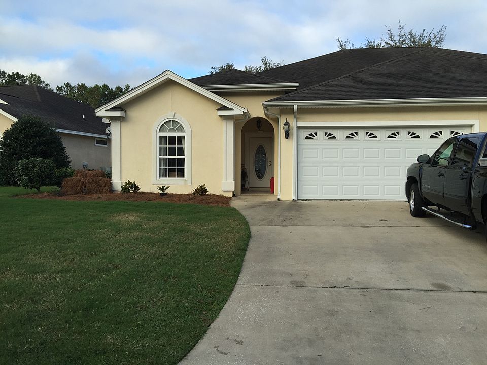 Quite golf course residence