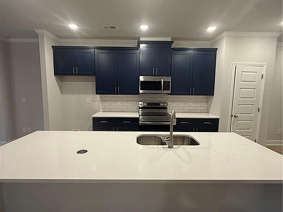 3rd image of 3570 Birdstone Dr