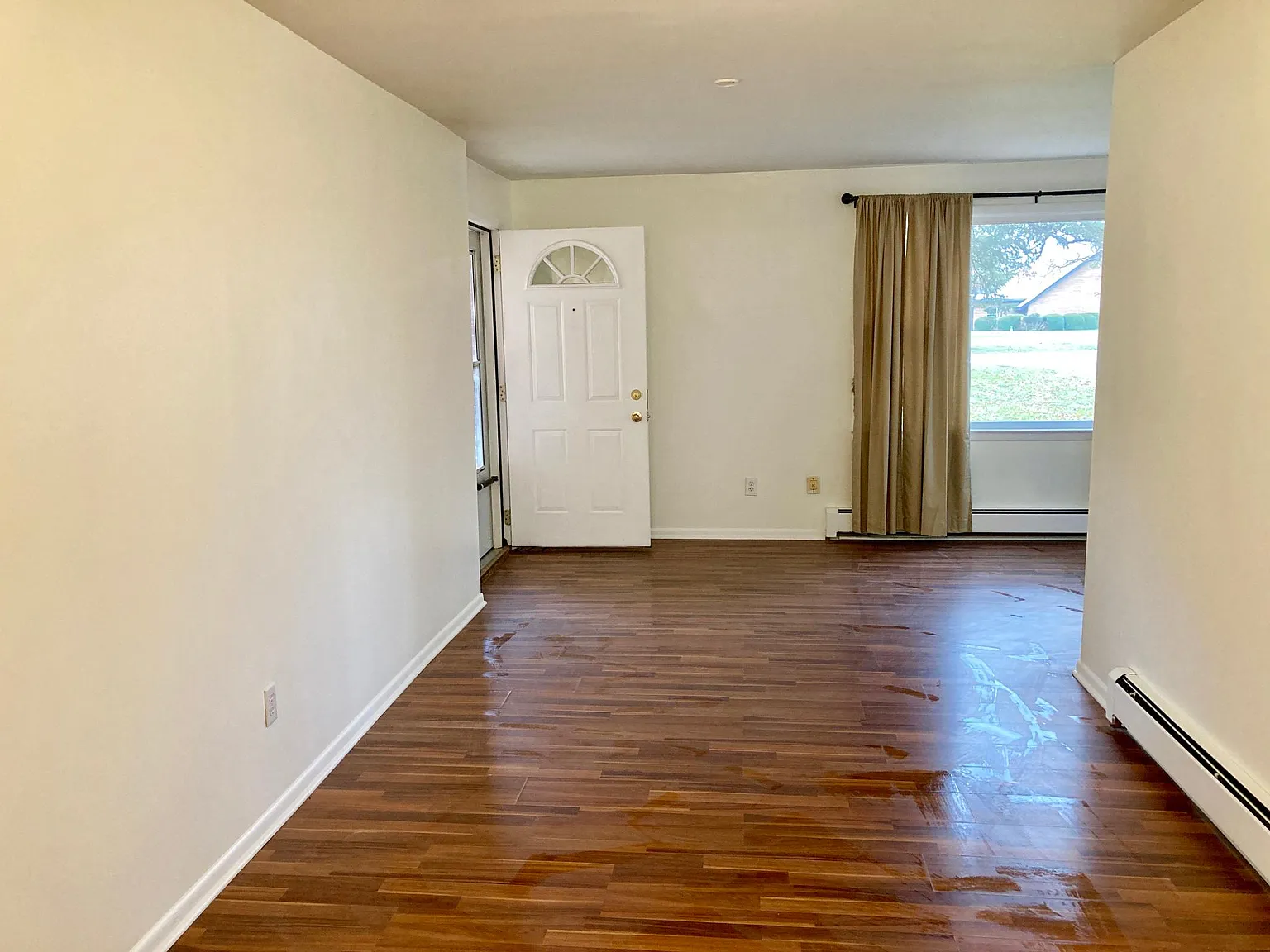 1184 W Livingston Rd — Photo 1