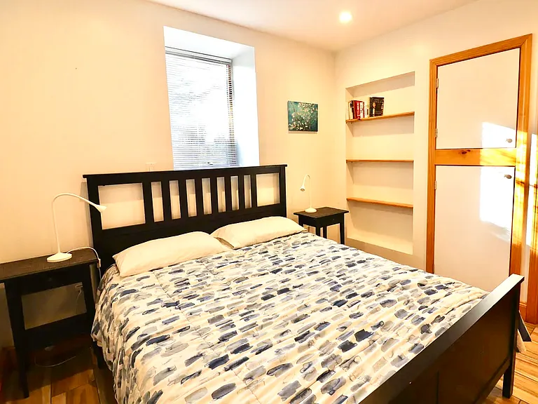 182 Babcock St #1R — Photo 9