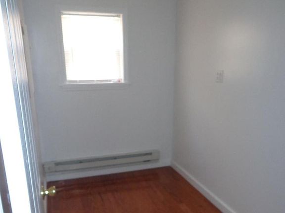 3rd image of 4714 Rosehill St #2