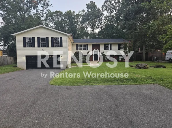 697 C St, Pasadena, MD 21122