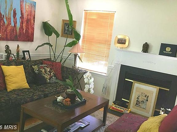 2nd image of 3049 Antrim Cir