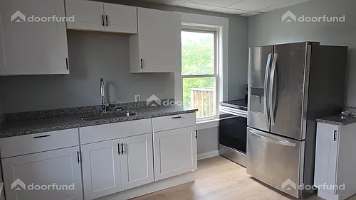 224 Main St #4 Photo 1