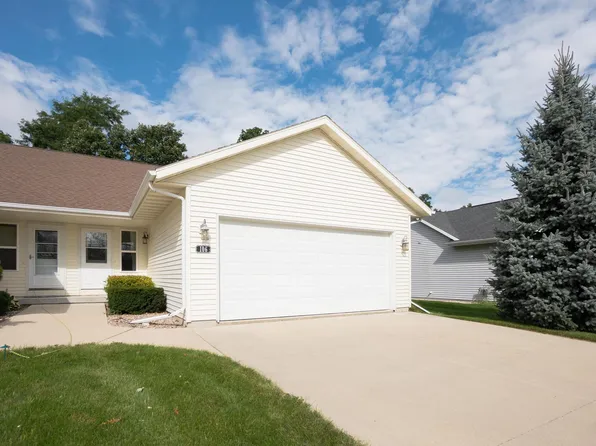 106 Country Cir, Fond Du Lac, WI 54935