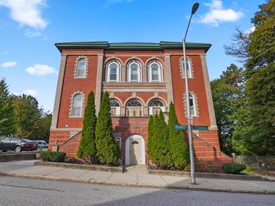 32 Providence St APT 9, Worcester, MA, 01604