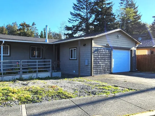 94273 Leith Rd, Gold Beach, OR 97444