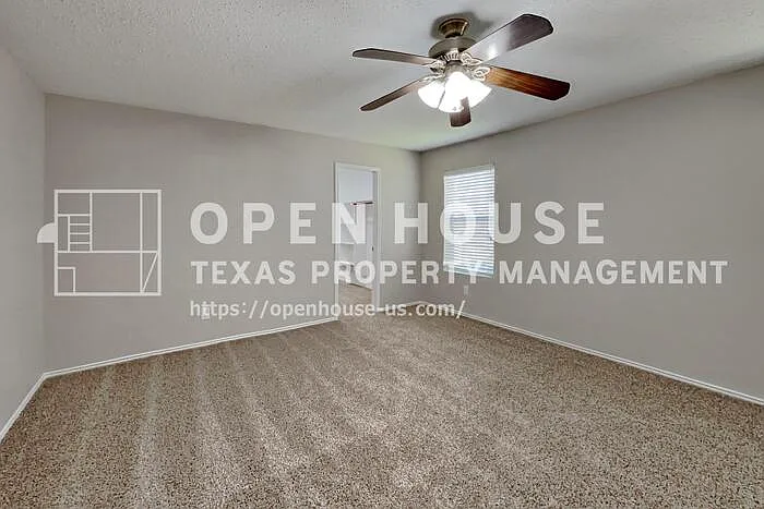4940 Waterford Dr — Photo 9