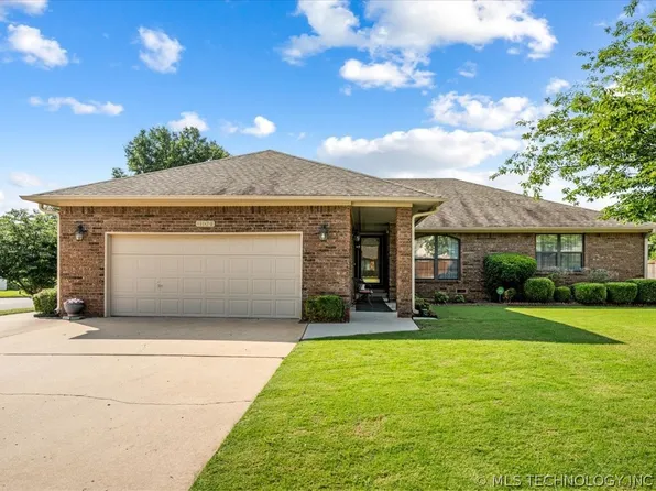 1104 W Seminole Pl, Tulsa, OK 74127