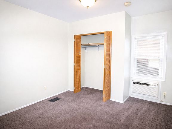 5th image of 2615 Shady Ave