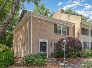 6837 Dumbarton Dr, Charlotte, NC 28210