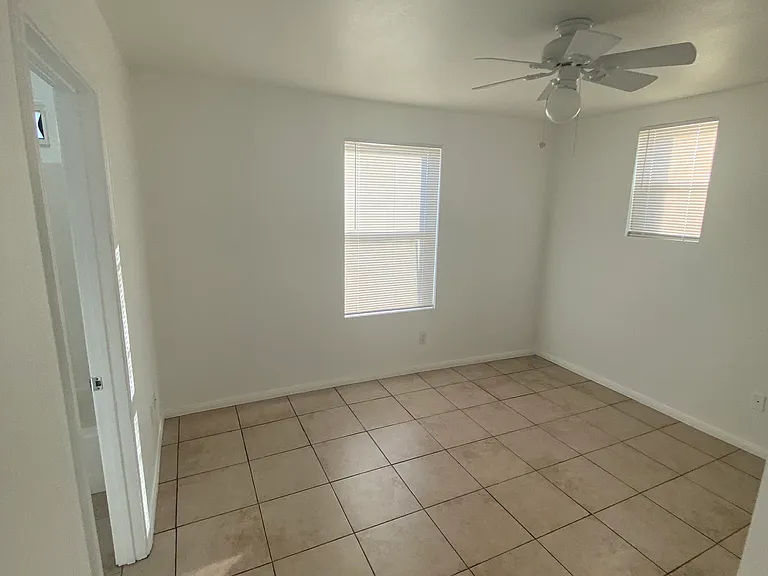 102 W Hall Ave #159 — Photo 7
