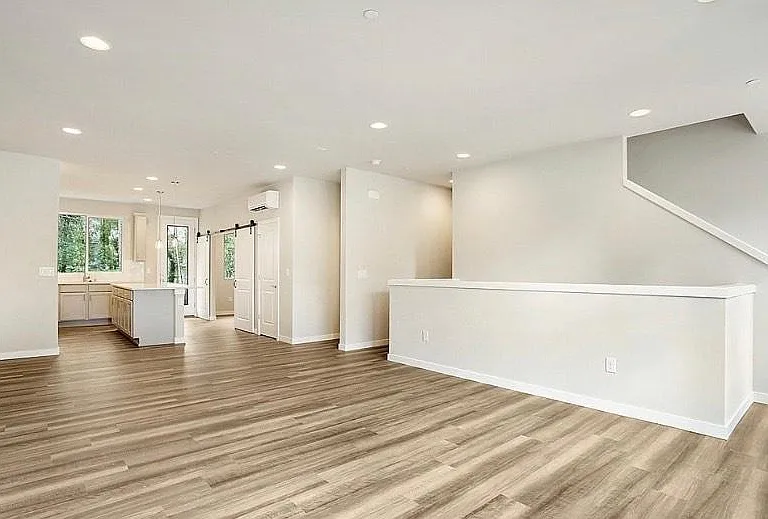 13420 Manor Way #C2 — Photo 1