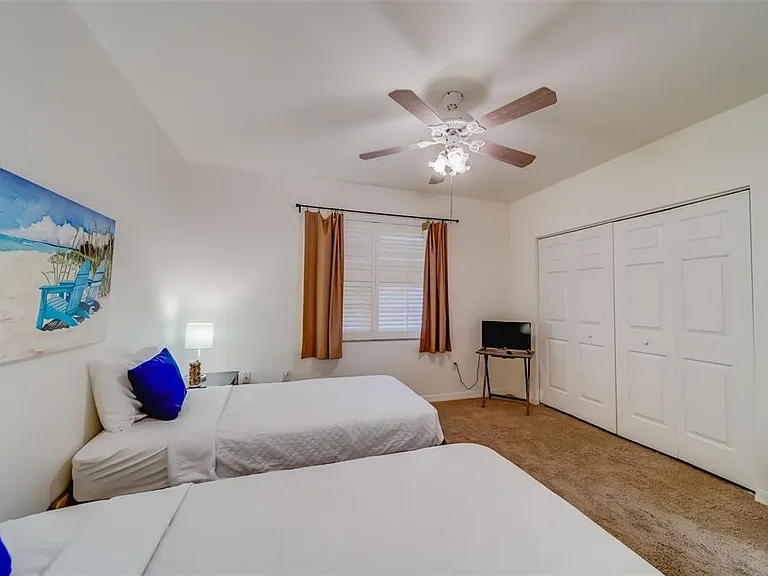 16550 Gulf Blvd #643 — Photo 34