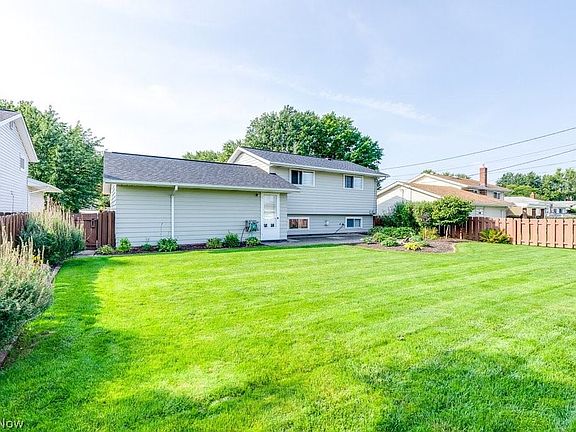 5th image of 9108 Roedean Dr