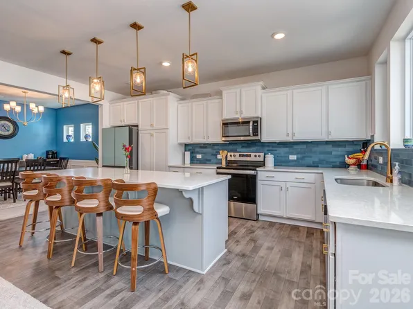 2485 Andes Dr, Statesville, NC 28625
