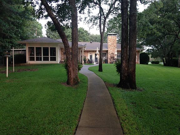 2nd image of 3411 Christina Ct N