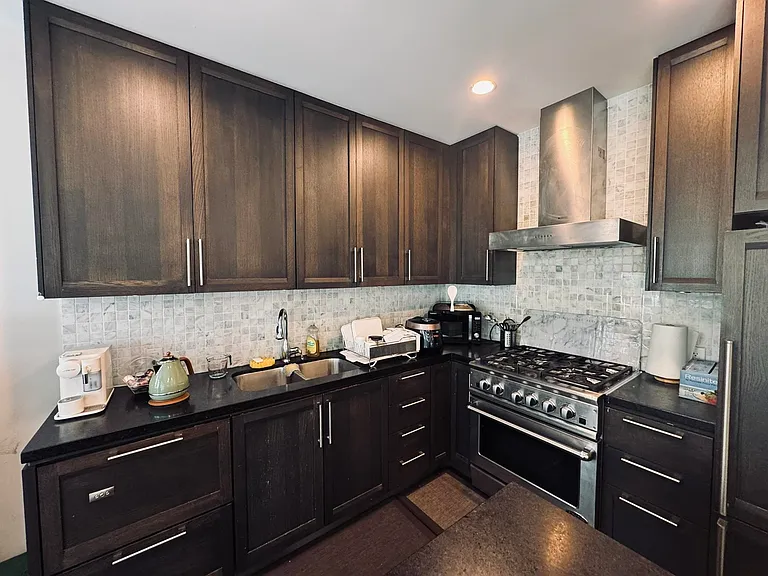 5879 Gray Ave #4 — Photo 15