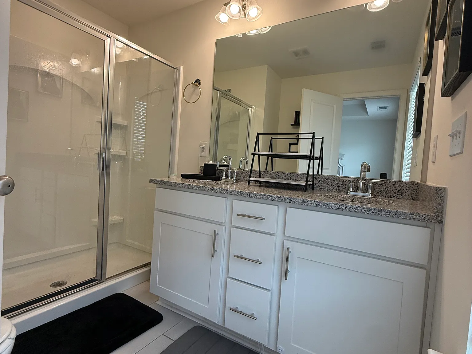 4 bed, 3.5 bath, $2,800 — Photo 2