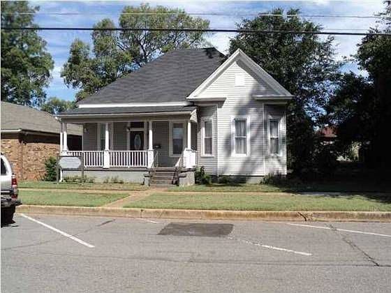 1st image of 2720 7th St