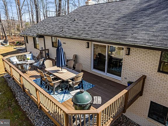 5th image of 7427 Maple Branch Rd