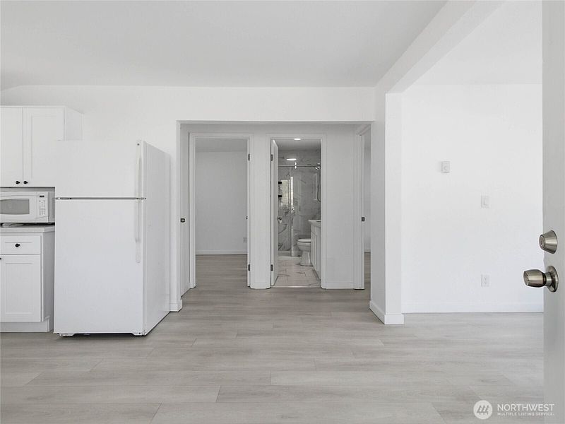 4th image of 2719 S 125th Street