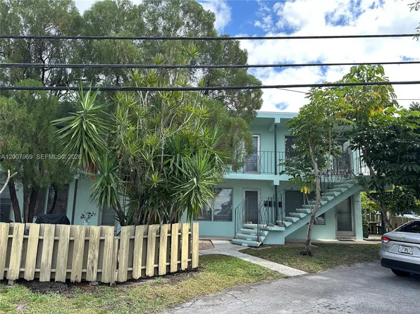 2301 NE 2nd St APT 6, Pompano Beach, FL 33062