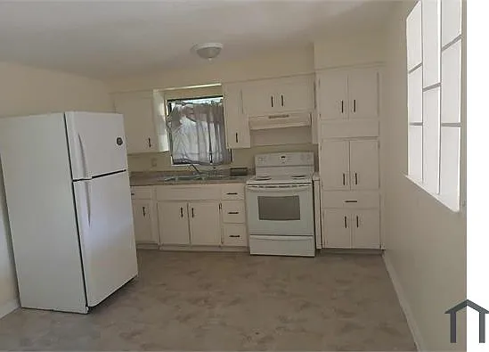 1070 Wollitz Ct — Photo 8