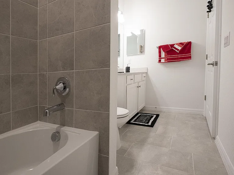 18028 Gawthrop Dr #404 — Photo 15