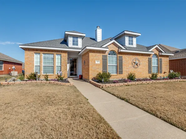 219 Garden Valley Ln, Red Oak, TX 75154
