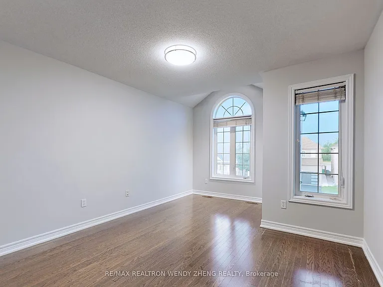 300 Sunny Meadow Blvd #UPPER — Photo 28