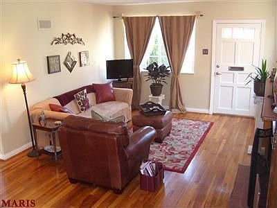 4th image of 6642 Pernod Ave
