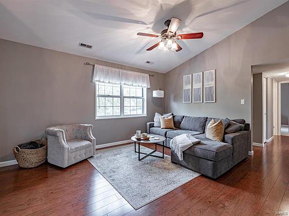 3rd image of 1680 E Swan Cir