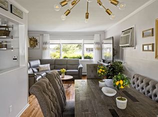 4080 Daleview Ave, Seaford, NY 11783