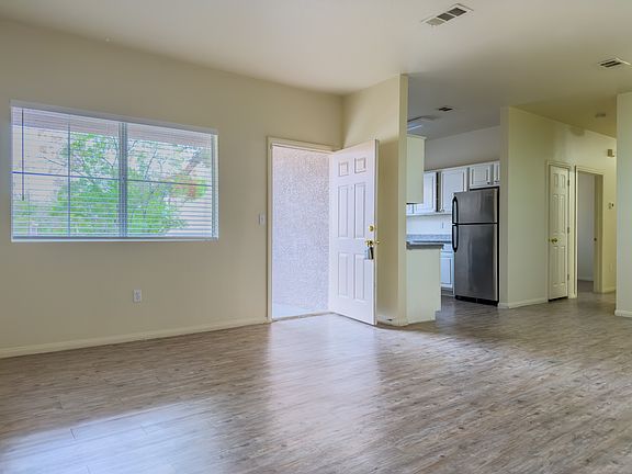3rd image of 5250 S Rainbow Blvd Unit 2062